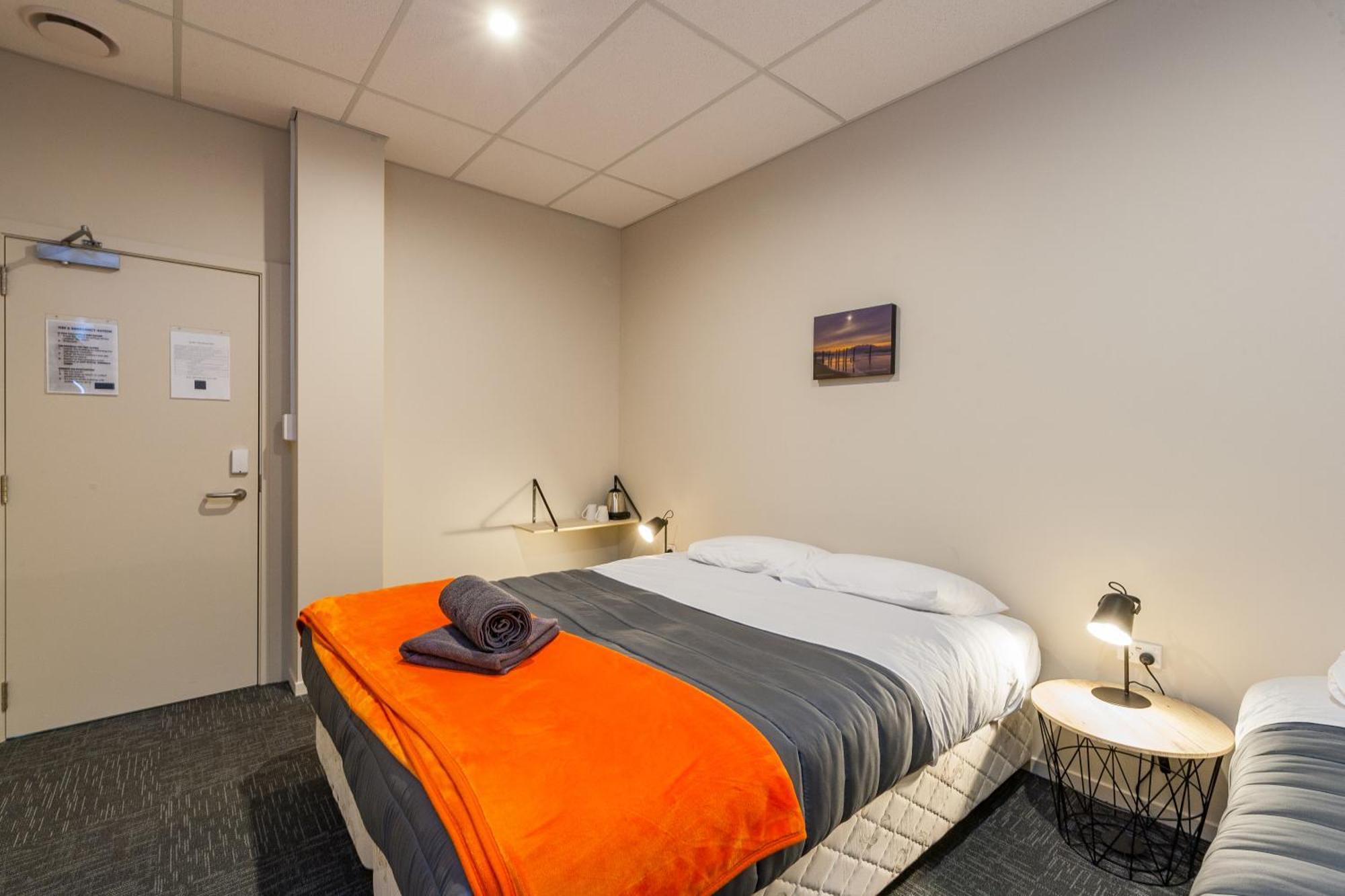 Rock Solid Backpackers Rotorua Luaran gambar